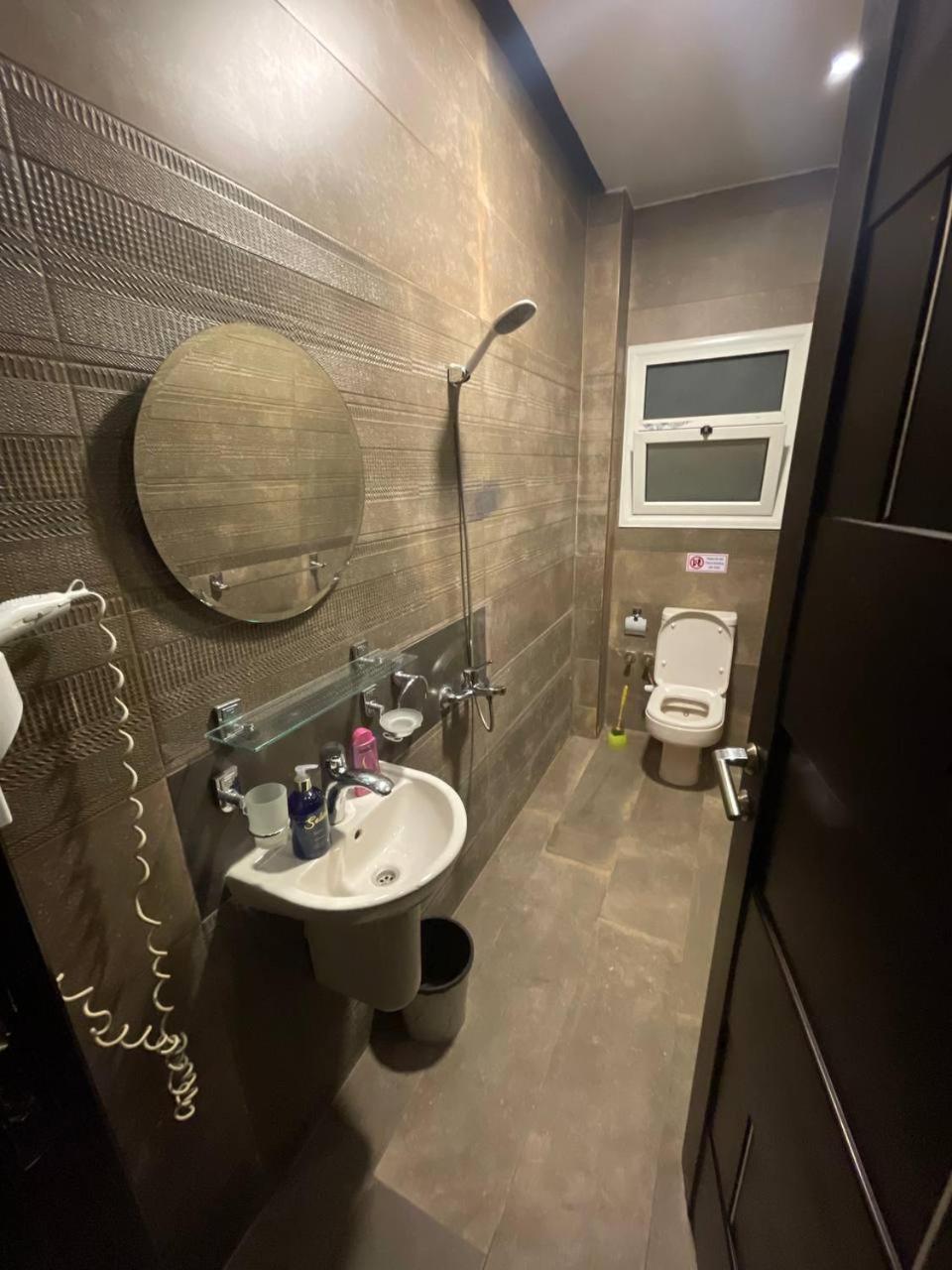 Solima Pyramids Inn Kafret el-Gabal Екстериор снимка