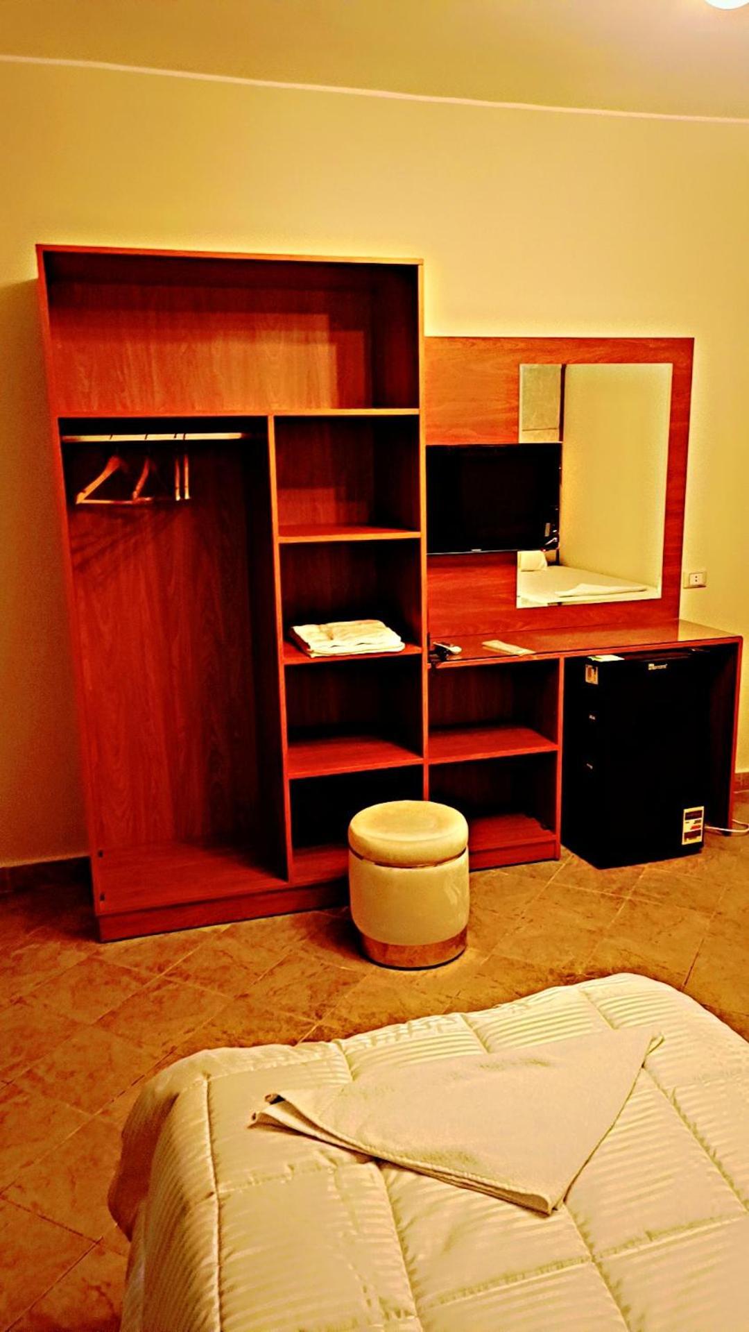Solima Pyramids Inn Kafret el-Gabal Екстериор снимка