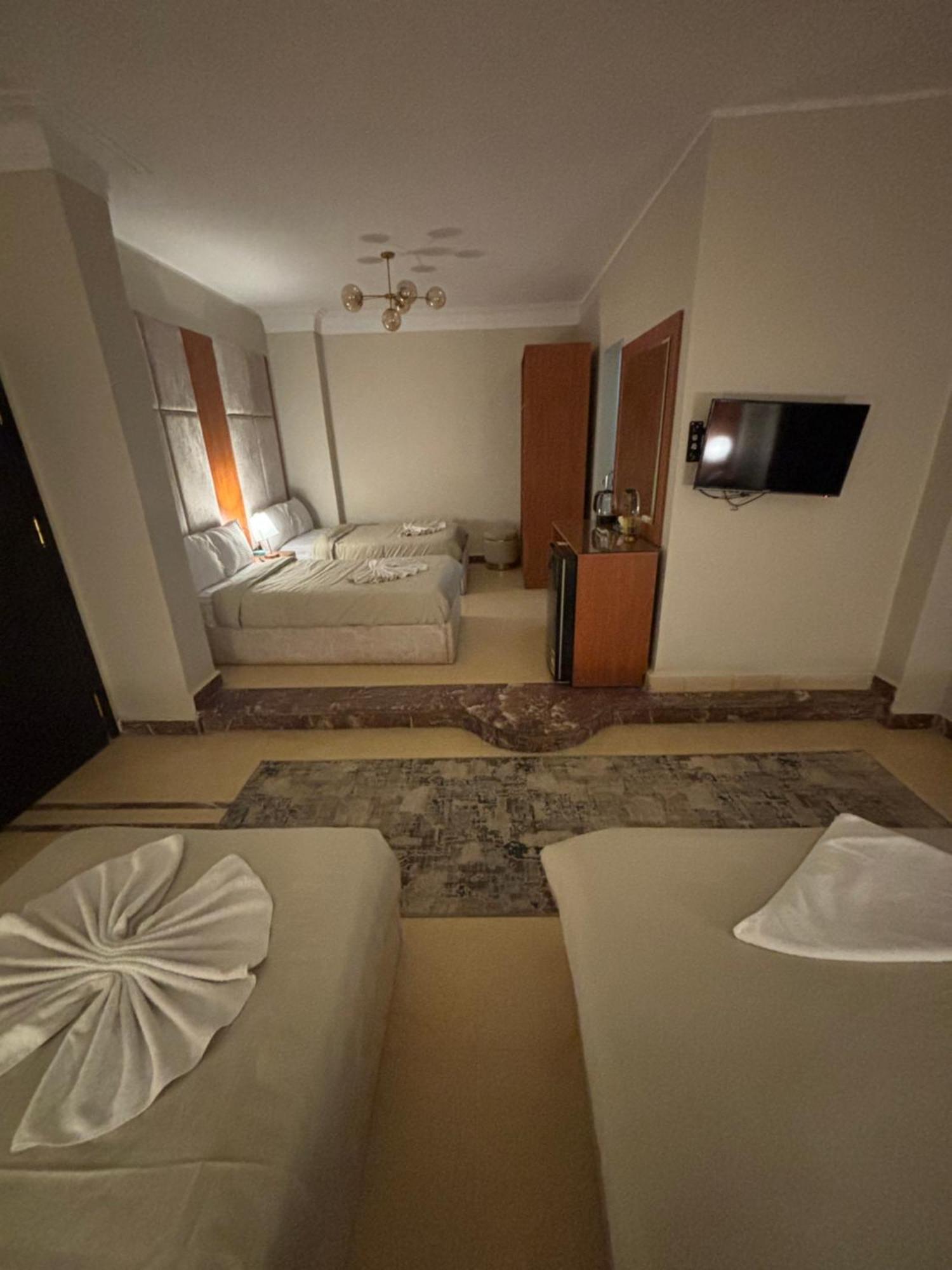 Solima Pyramids Inn Kafret el-Gabal Екстериор снимка