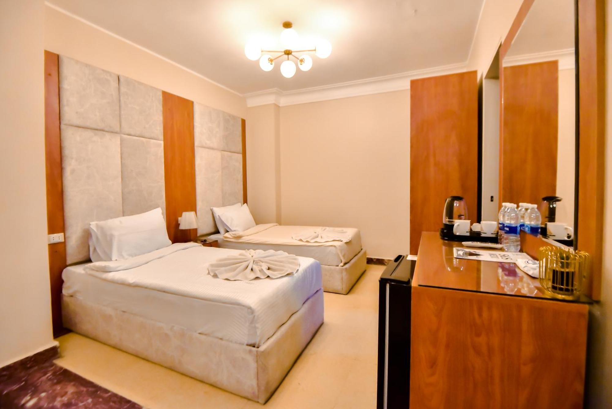 Solima Pyramids Inn Kafret el-Gabal Екстериор снимка